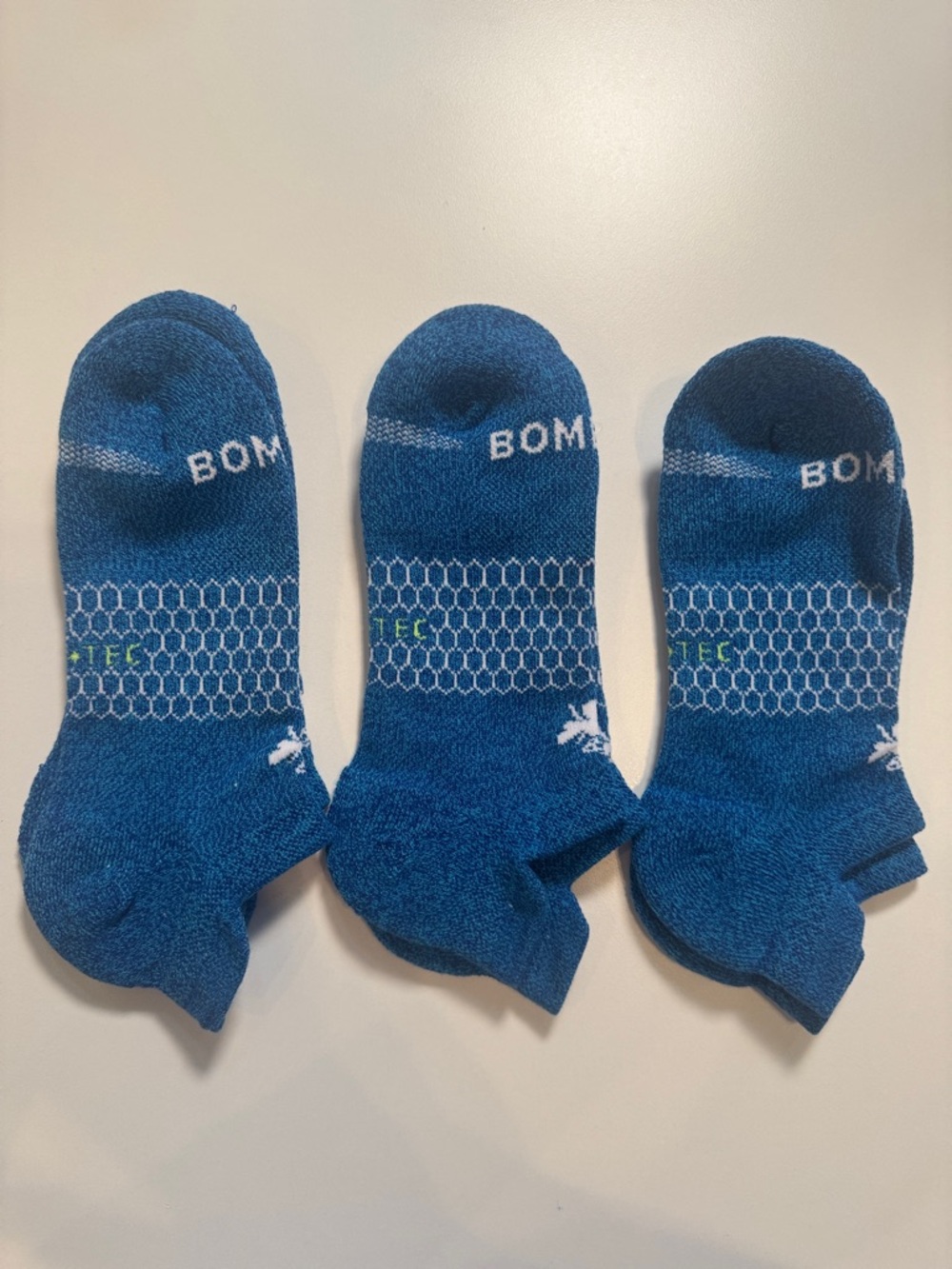 Bombas NWT Hex-Tec 3PR Unisex SZ: Medium Color:Blue